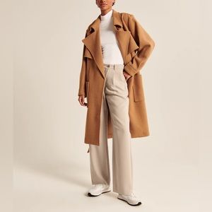 Abercrombie & Fitch Tailored Relaxed Straight Pant